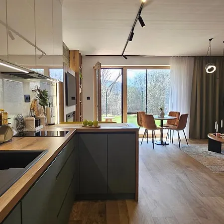 Apartament Ferrata F1 *